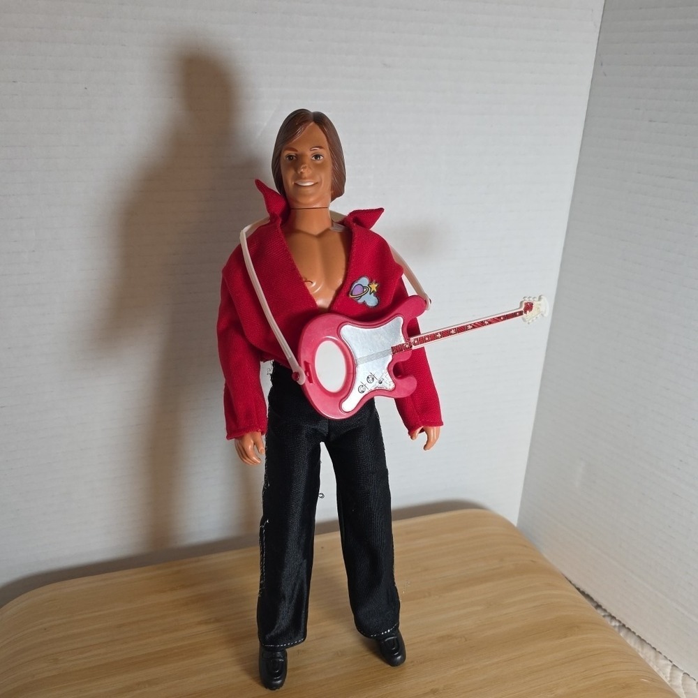 KENNER  SHAUN CASSIDY  JOE HARDY  DOLL GUITAR  1978  HARDY BOYS -HONG KONG